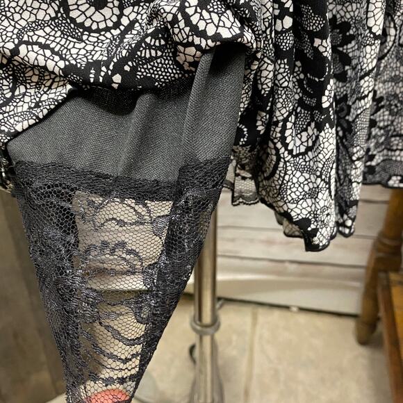 Speechless Strapless Sleeveless Lace Fully Lined Bodice Dress Black White Small - Picture 7 of 9